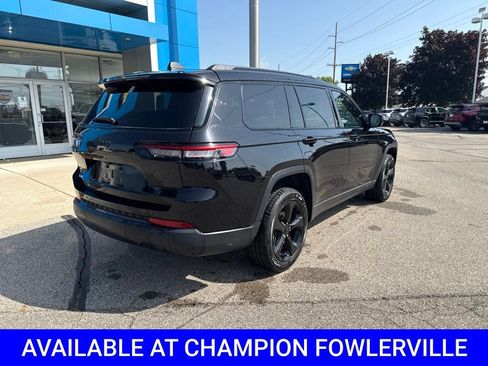 Used 2024 Jeep Grand Cherokee L Altitude AWD/4WD image 3