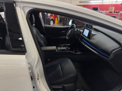 Certified 2026 Toyota Prius Plug-In Hybrid FWD image 19