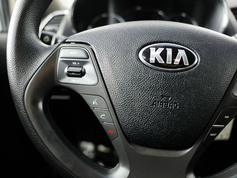 Used 2017 Kia Forte LX image 25