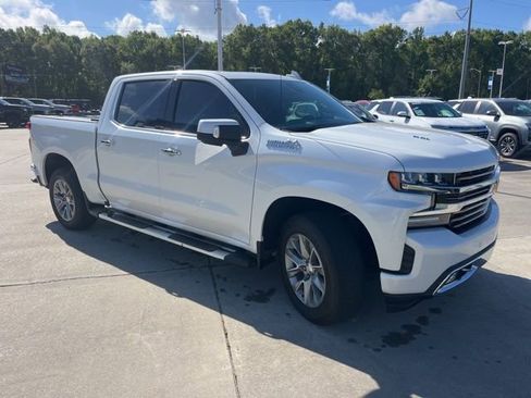 Used 2020 Chevrolet Silverado 1500 High Country w/ Technology Package image 11