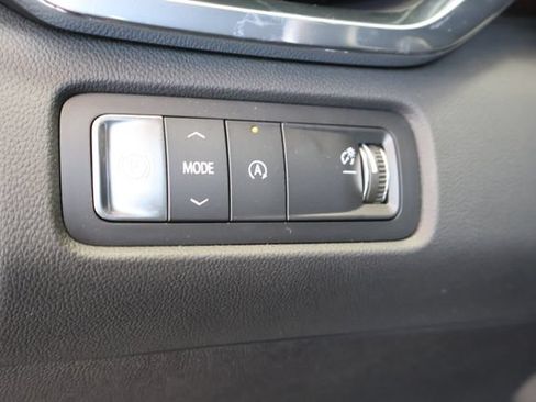 New 2026 GMC Acadia Denali w/ Super Cruise Package FWD image 24