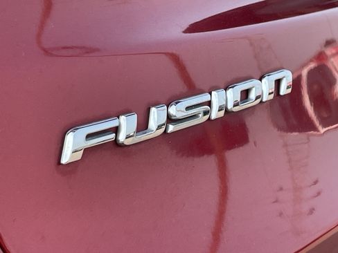 Used 2020 Ford Fusion SEL FWD image 10