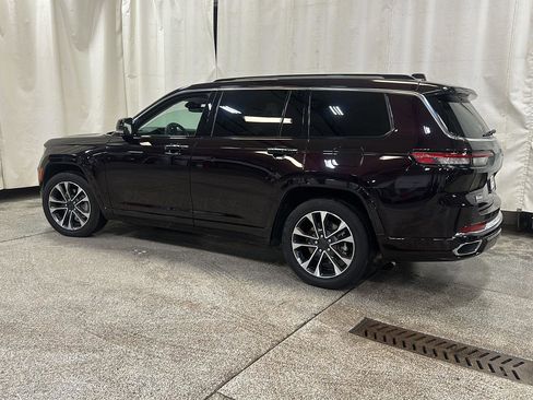 Used 2023 Jeep Grand Cherokee L Overland image 3