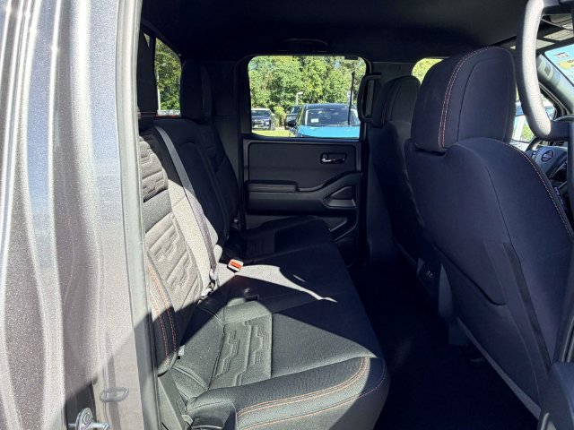 Used 2024 Nissan Frontier PRO-4X AWD/4WD image 11
