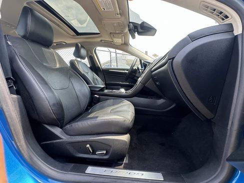 Used 2020 Ford Fusion Titanium AWD/4WD image 27
