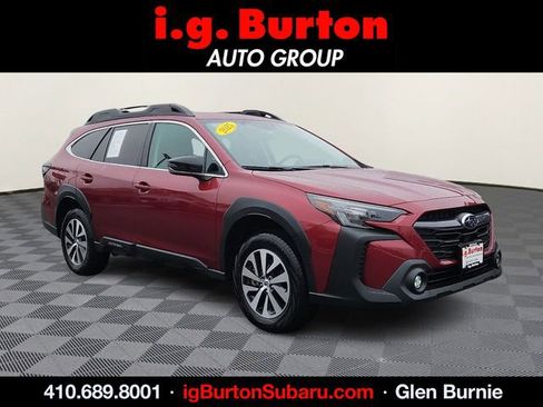 Certified 2025 Subaru Outback Premium AWD/4WD image 1