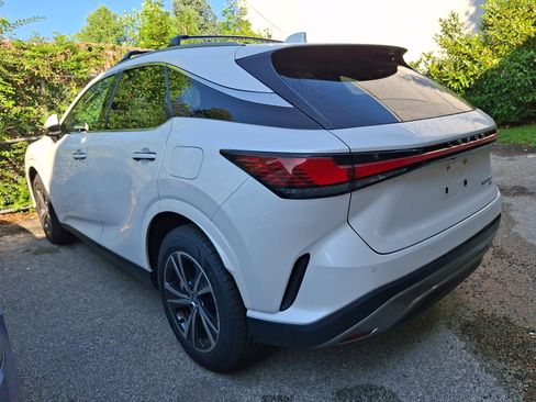 Certified 2024 Lexus RX 350 Premium w/ Accessory Package (K3) AWD/4WD image 2
