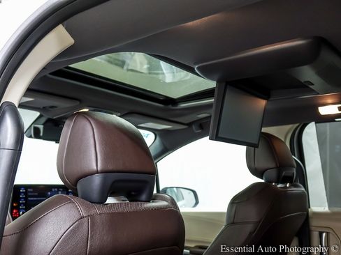 Used 2023 Toyota Sienna Platinum image 13