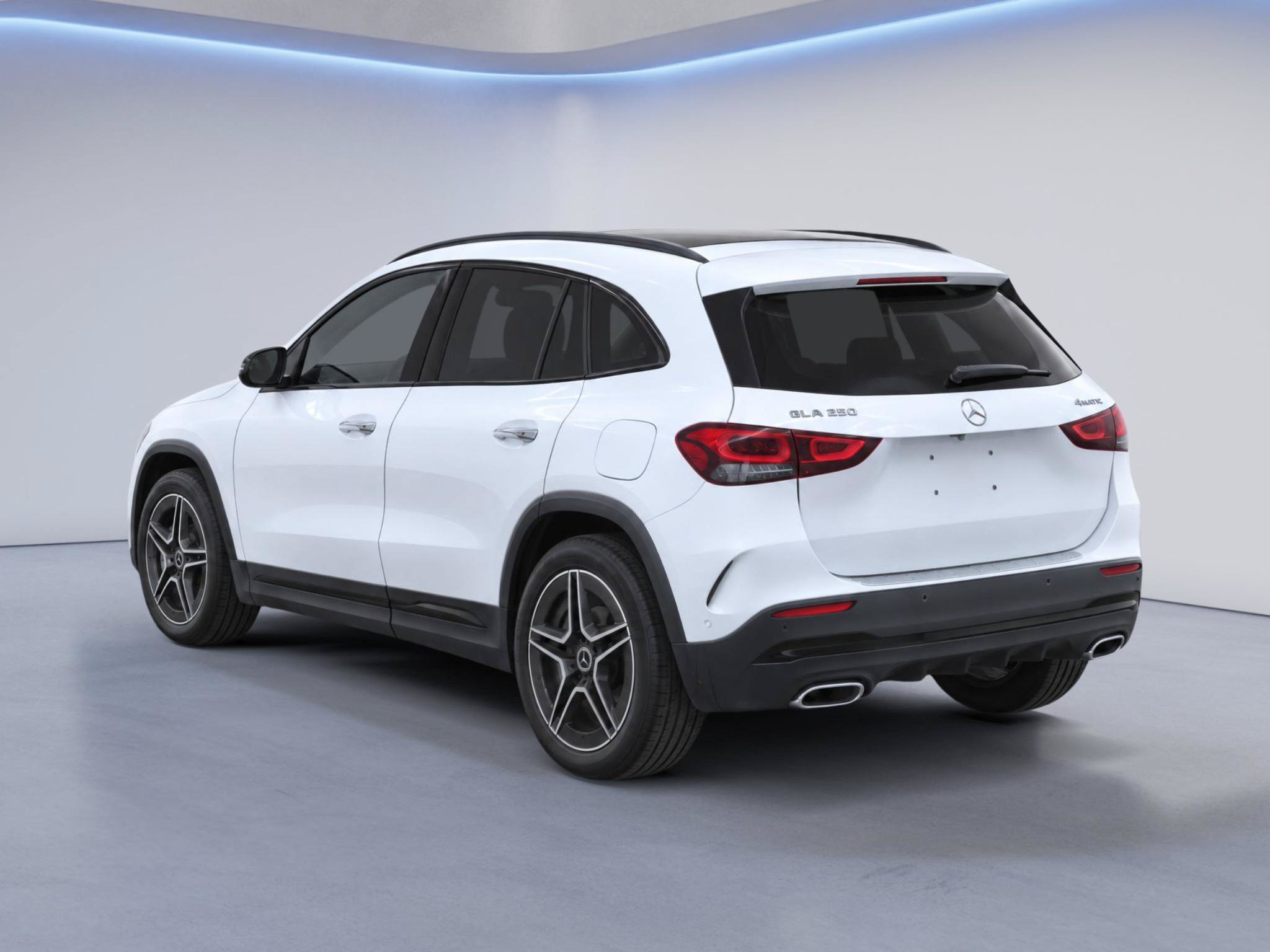 Used 2023 Mercedes-Benz GLA 250 4MATIC image 3
