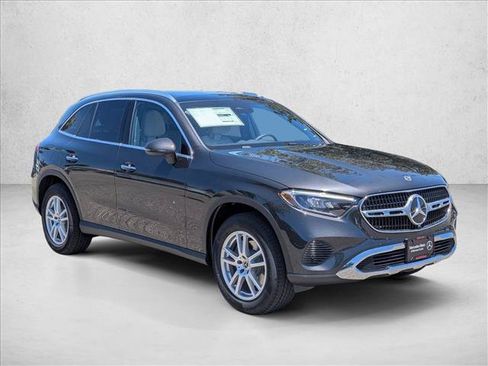Used 2026 Mercedes-Benz GLC 300 4MATIC image 6