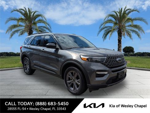 Used 2022 Ford Explorer XLT w/ Equipment Group 202A image 1