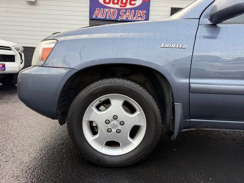 Used 2005 Toyota Highlander Limited image 12