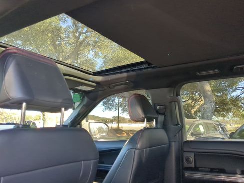 Used 2024 Ford Expedition Max Limited image 21