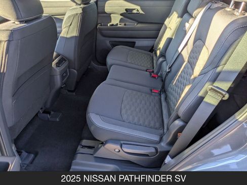 New 2025 Nissan Pathfinder SV image 15