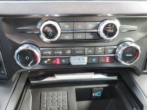 New 2025 Ford F350 Platinum image 5