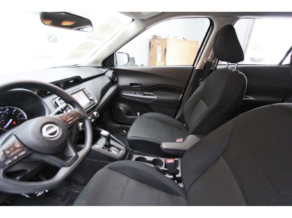 Certified 2025 Nissan Kicks Play S FWD image 12