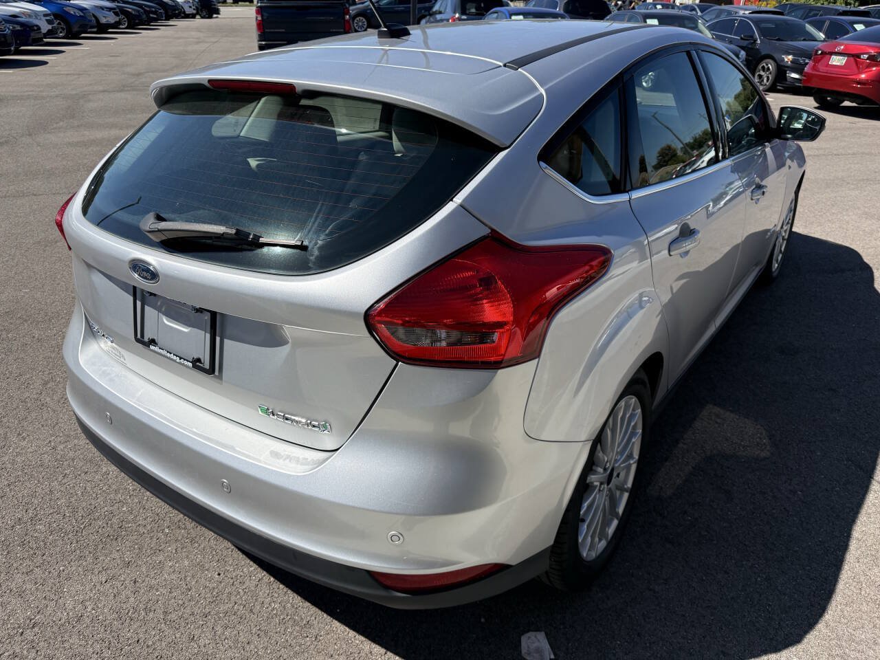 Used 2017 Ford Focus Electric Hatchback FWD image 9