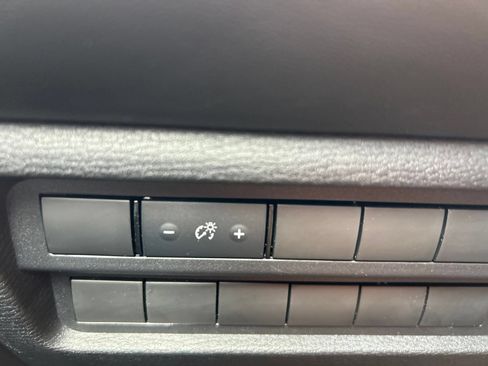 Used 2024 Mitsubishi Outlander SE FWD image 27