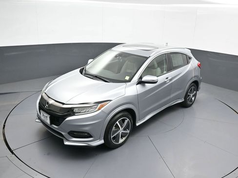 Certified 2019 Honda HR-V Touring image 34
