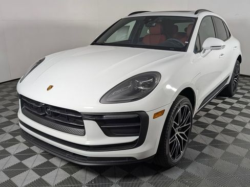 New 2026 Porsche Macan AWD/4WD image 1