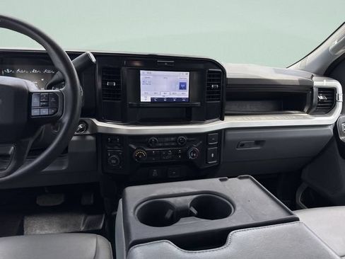 Certified 2025 Ford F350 XL AWD/4WD image 21