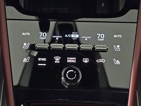 Certified 2025 Porsche Cayenne GTS image 23