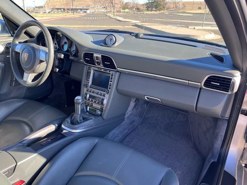 Used 2005 Porsche 911 Carrera S image 24