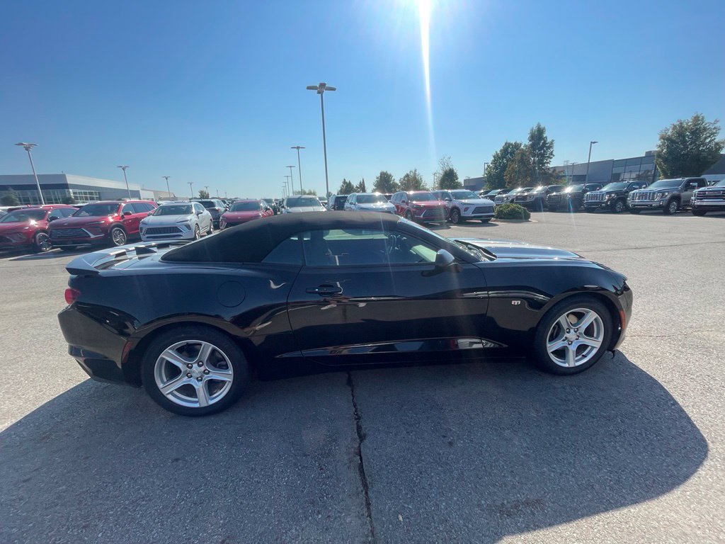 Used 2023 Chevrolet Camaro LT RWD image 5