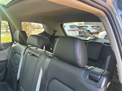 New 2026 Volkswagen Atlas Peak Edition AWD/4WD image 26