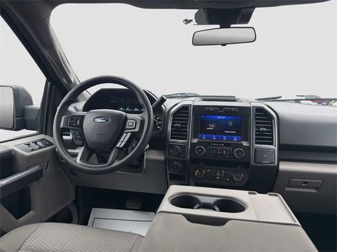 Used 2019 Ford F150 XLT w/ Trailer Tow Package image 14