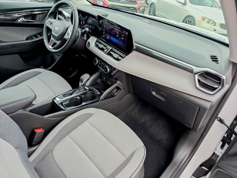 Used 2026 Chevrolet TrailBlazer LT w/ Convenience Package image 12