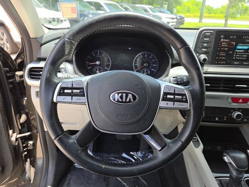 Used 2020 Kia Telluride S w/ S 8 Passenger Seating Package FWD image 34