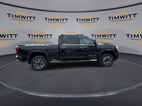 Used 2021 GMC Sierra 2500 AT4 w/ AT4 Premium Plus Package image 2