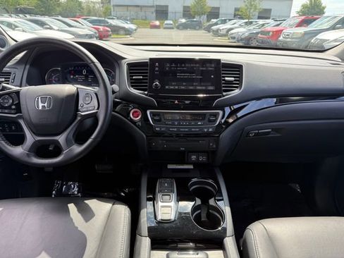 Used 2019 Honda Pilot Touring image 15
