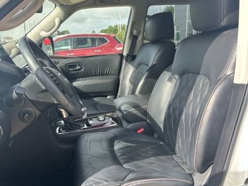Used 2022 Nissan Armada Platinum w/ Captain's Chairs Package RWD image 5