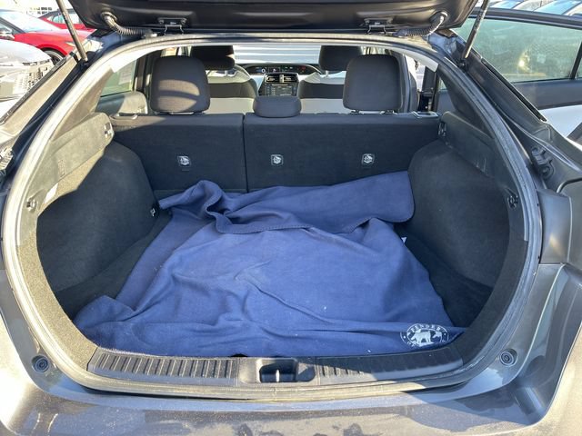 Used 2018 Toyota Prius Three FWD image 22