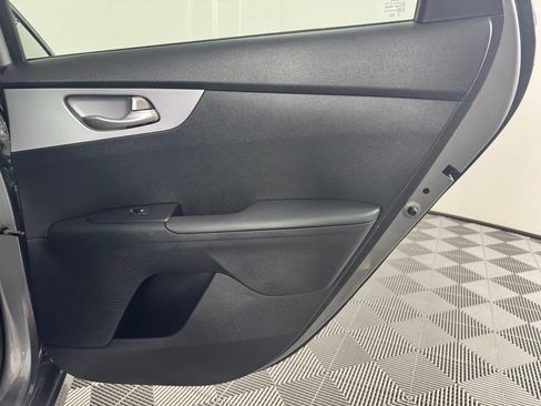 Used 2024 Kia Forte LXS FWD image 29