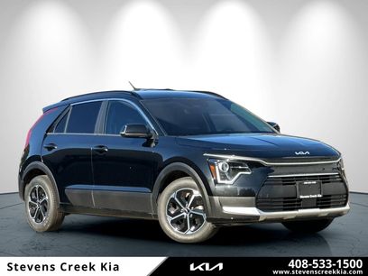 New 2025 Kia Niro EX