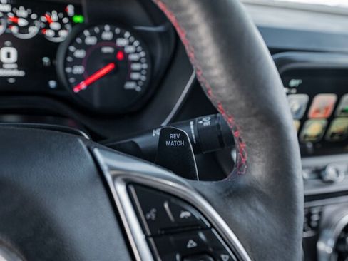 Used 2018 Chevrolet Camaro ZL1 RWD image 35