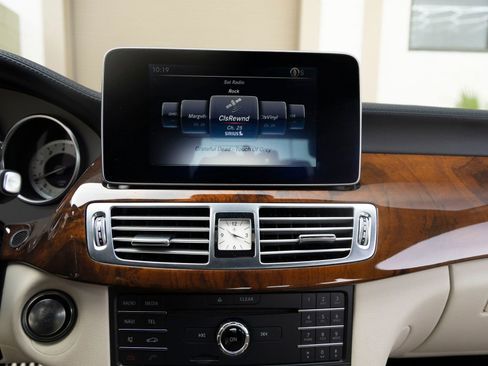 Used 2017 Mercedes-Benz CLS 550 image 17