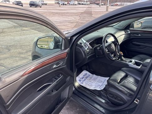 Used 2016 Cadillac SRX Luxury image 22