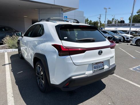 Used 2025 Lexus UX 300h FWD w/ Accessory Package (Z2) image 5