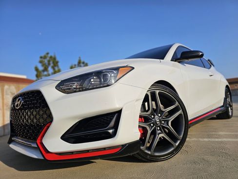 Used 2020 Hyundai Veloster N w/ Performance Package image 12