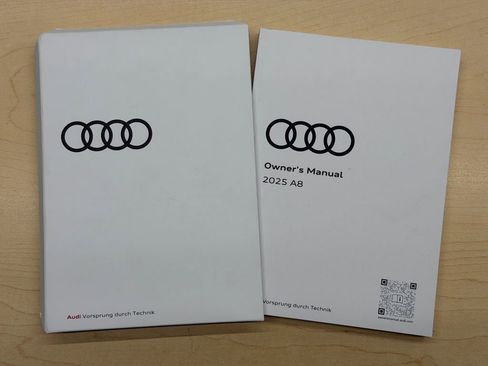 Used 2025 Audi S8 image 43