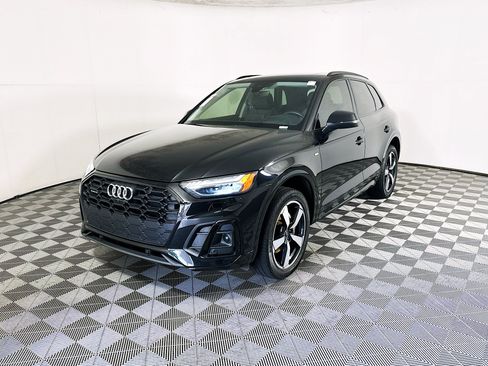 Used 2023 Audi Q5 2.0T Prestige w/ Prestige Package AWD/4WD image 7