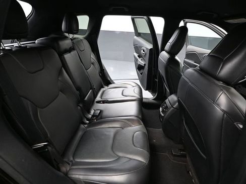 Used 2020 Jeep Cherokee High Altitude AWD/4WD image 37