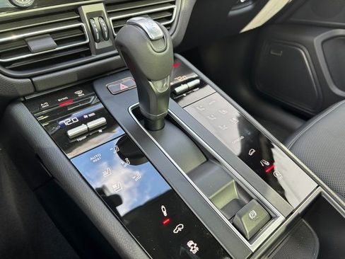 New 2026 Porsche Macan Turbo image 22