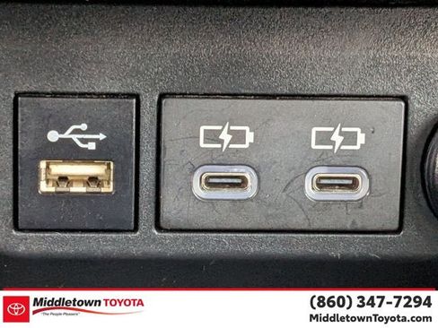 Certified 2024 Toyota Highlander XLE AWD/4WD image 25