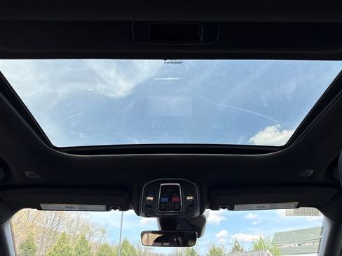 New 2026 Jeep Grand Cherokee L 4WD image 17