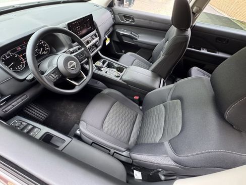 New 2026 Nissan Pathfinder S AWD/4WD image 16